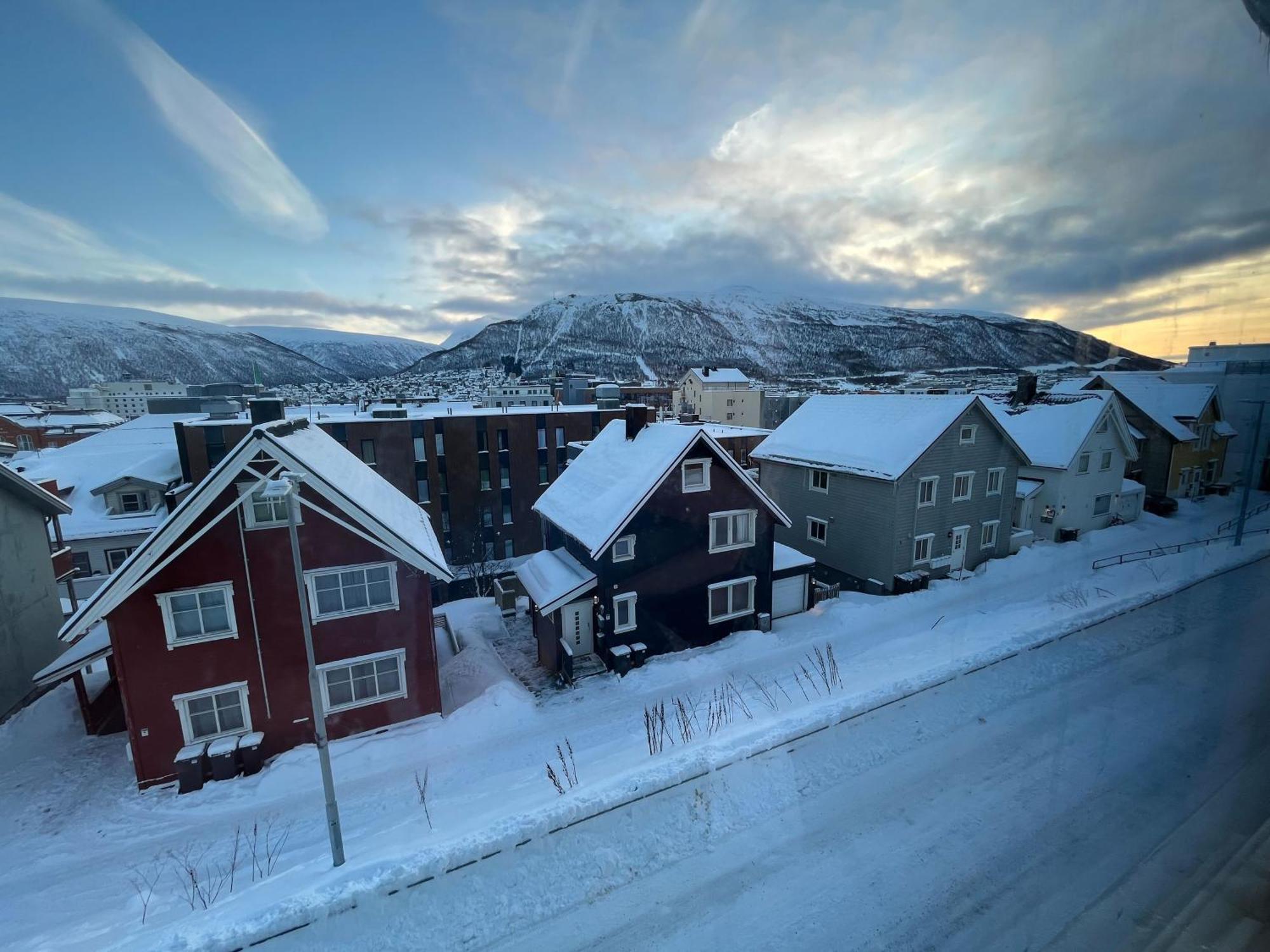 Enter Backpack Apartments Tromsø Exteriör bild